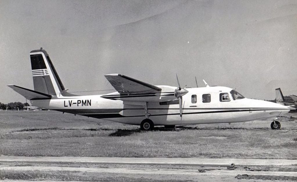 Avión Turbo Commander del Escuadrón "Fénix".