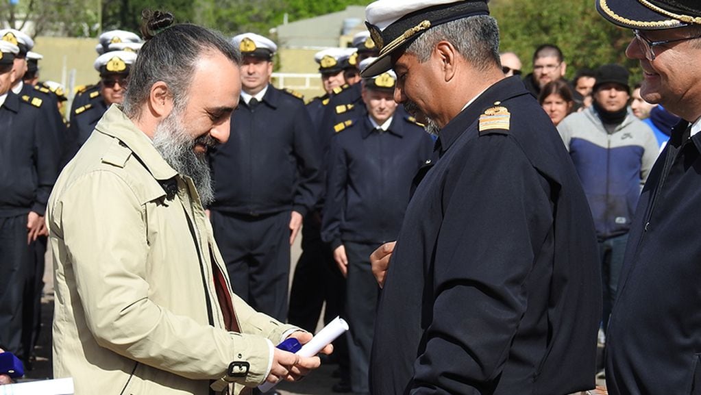 Entregaron medallas a civiles del Arsenal Naval Puerto Belgrano