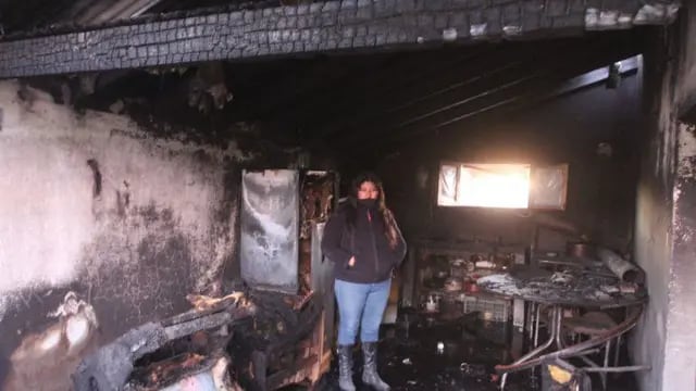 Una pelea entre vecinos neuquinos terminó con 62 chivas calcinadas y una casa quemada