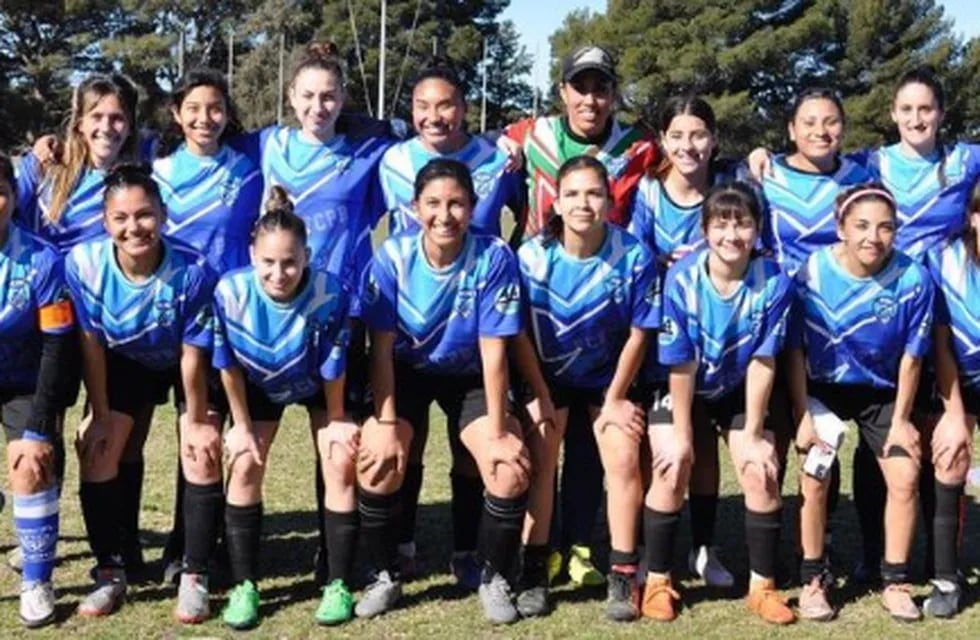 Fútbol Femenino: Puerto Belgrano sufrió pero festejó ante Municipales. Gentileza: detaquitomega