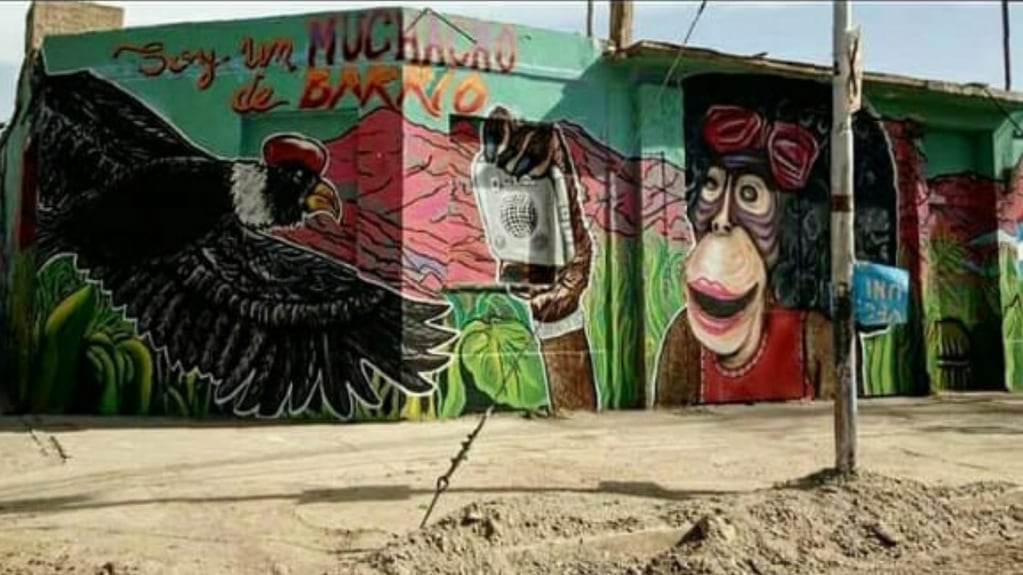 Mural de Asfáltico en Las Heras calle Lisandro Moyano.