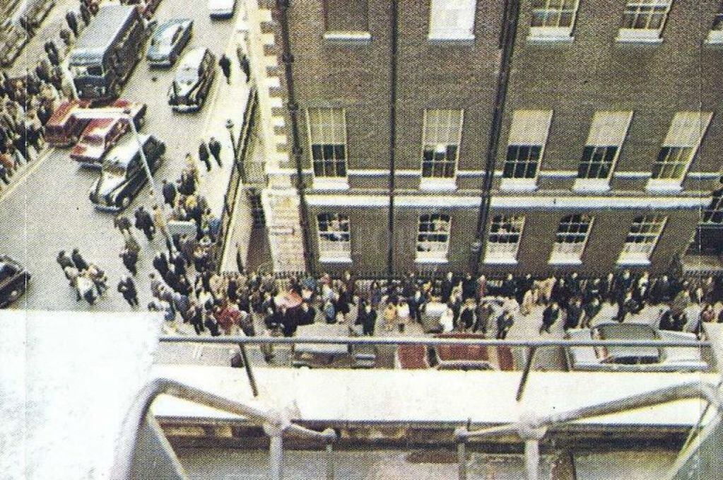 El 30 de enero de 1969 Los Beatles dieron su último recital desde la terraza del edificio donde se encontraban las oficinas de su sello discográfico