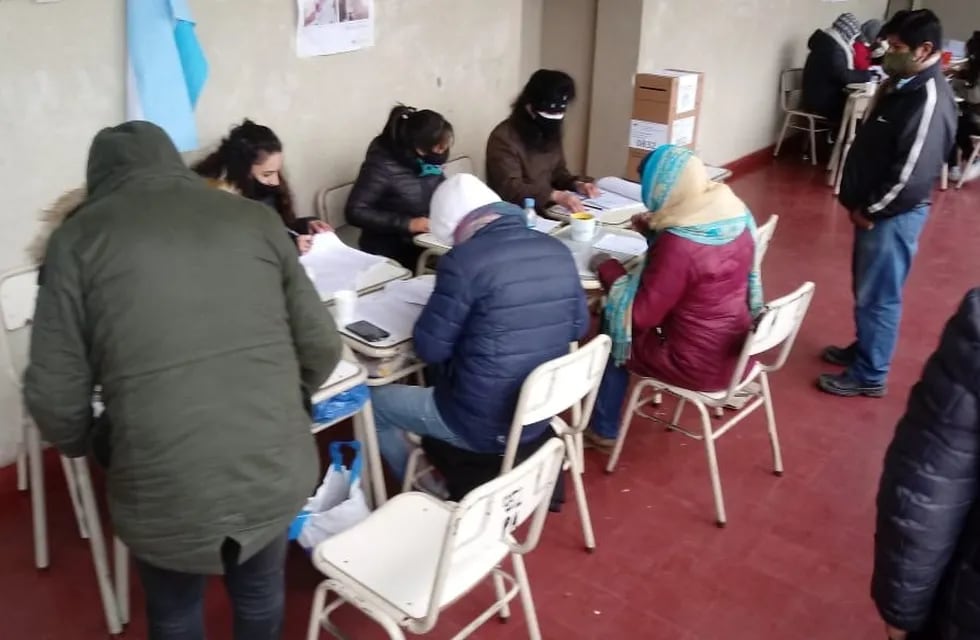 Siete de cada diez electores concurrieron a votar el domingo 27 de junio en Jujuy, a pesar de las bajísimas temperaturas y el estado de pandemia.
