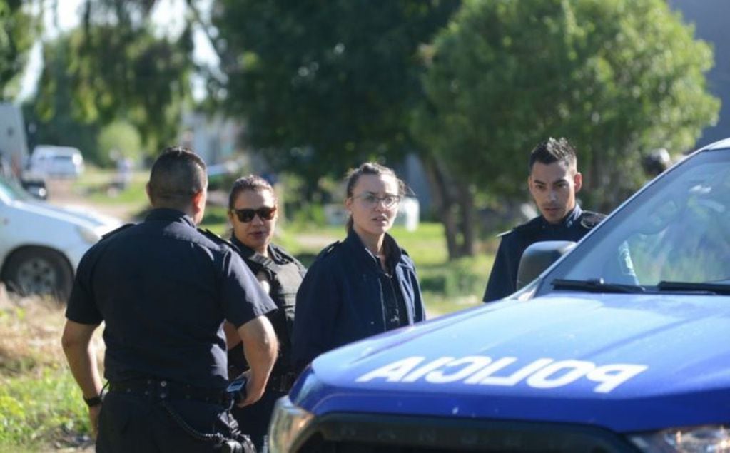 Melchor Romero: efectivos de la Policía trabajando en la escena del triple crimen. (Foto: AGLP)