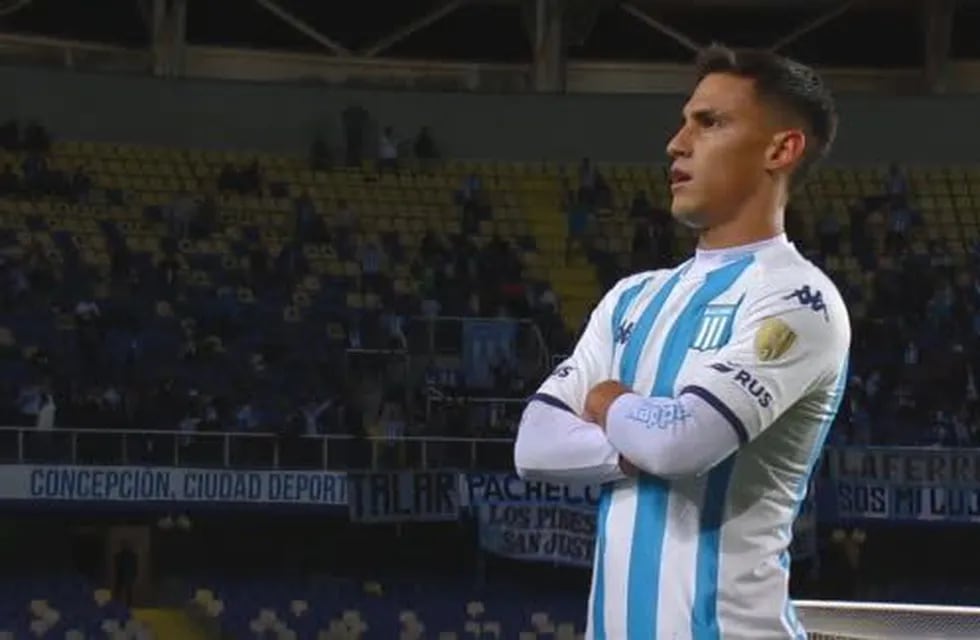 Matías Rojas festeja su gol en la cancha de Ñublense. Foto: Captura de TV.