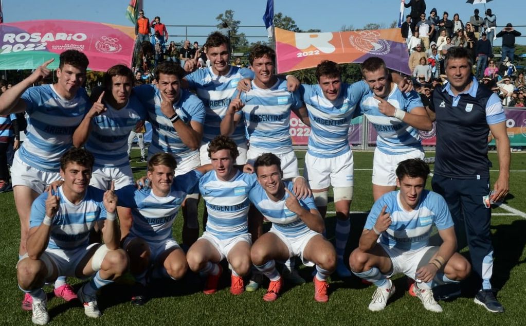 Los jugadores mendocinos, Genaro Podestá Pulenta, Simón Salcedo fueron parte del seleccionado argentino de rugby 7 que lograron el oro en los Juegos Suramericanos Rosario 2022.