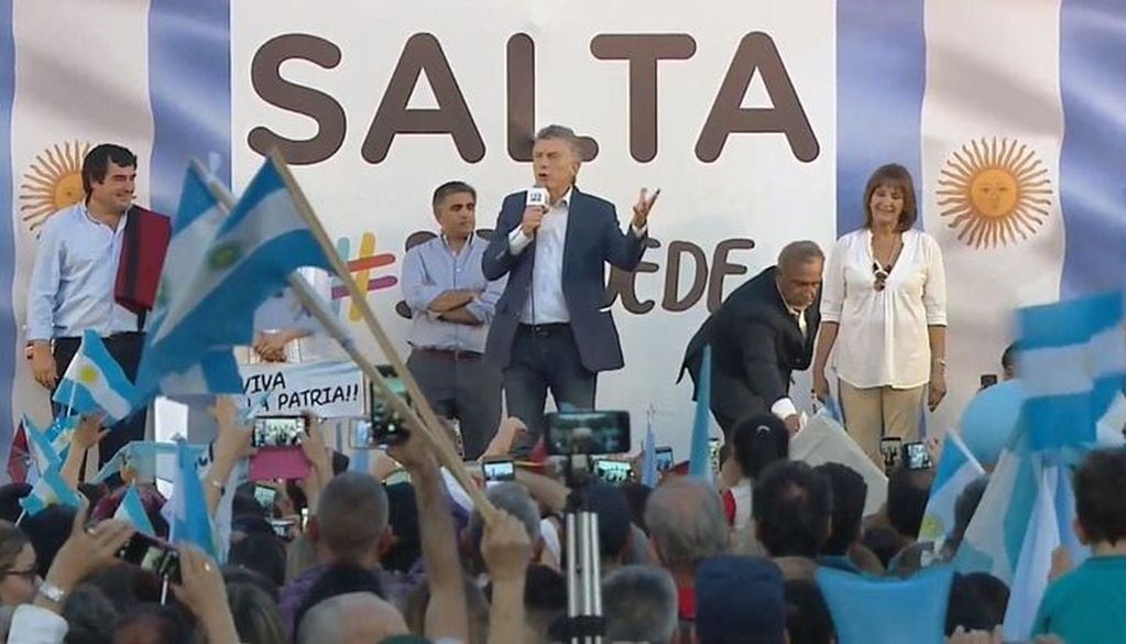 Macri en Salta durante la campaña del #SíSePuede.