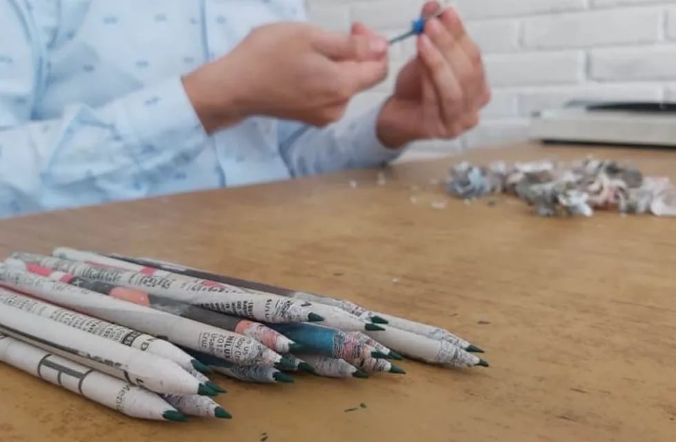 Lápices de colores Suyana elaborados con papel reciclado
