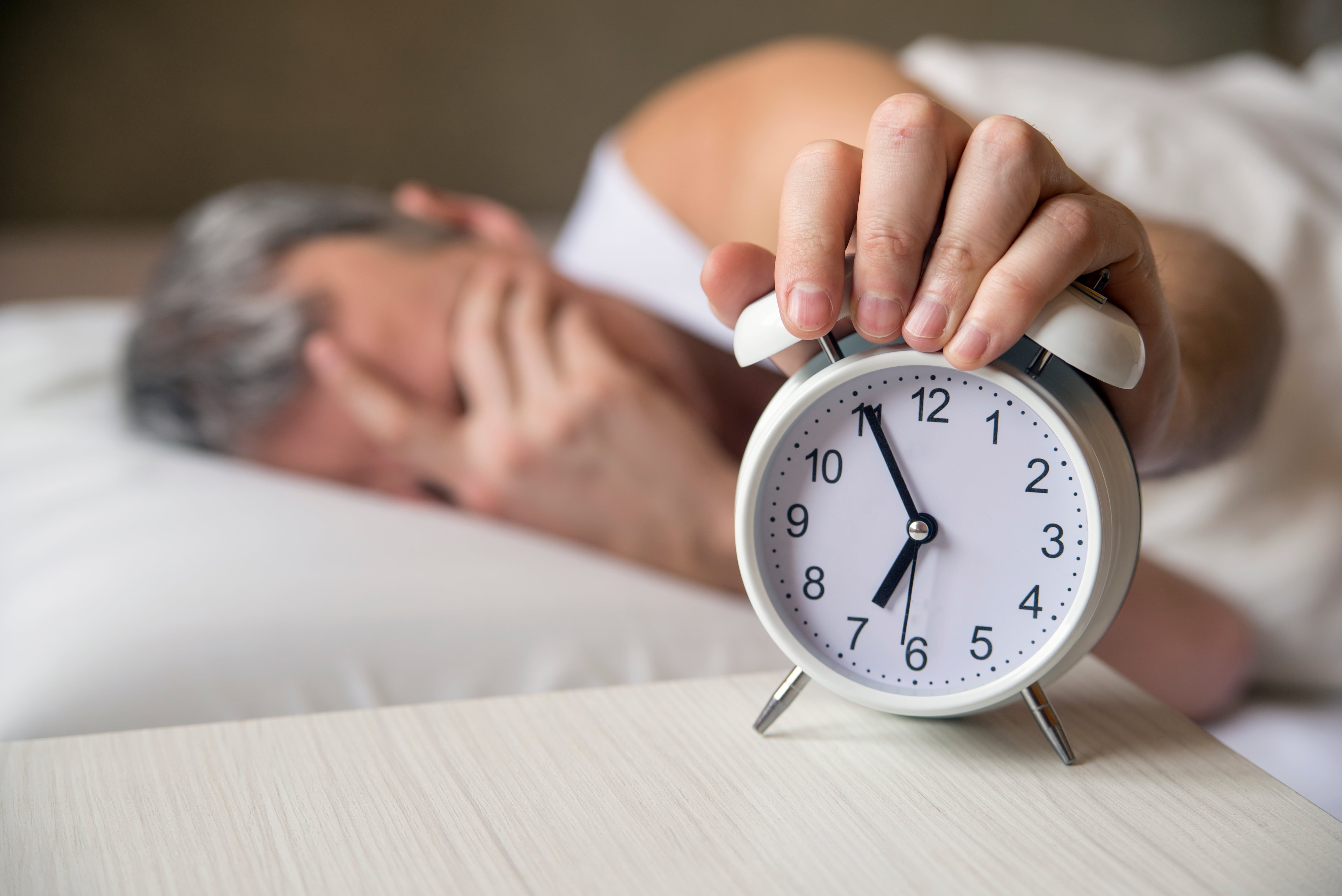 Una doctora estadounidense recomienda dejar de tomar cafeína 10 horas antes de irse a dormir.