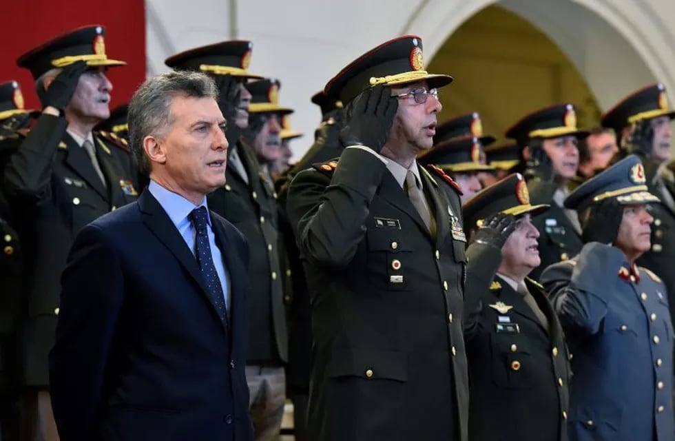 Mauricio Macri relevó al jefe del Ejército.