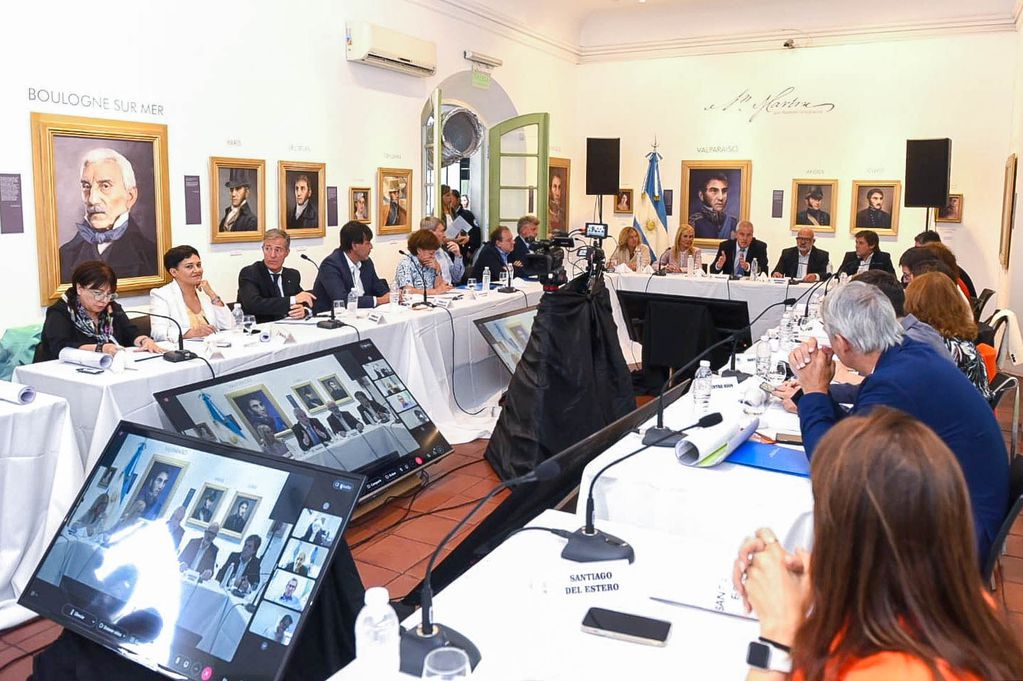 El Consejo Federal de Educación ratificó su compromiso de promover la enseñanza sobre la democracia argentina