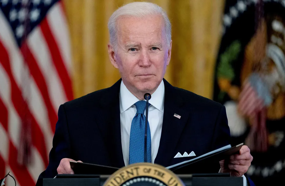 Joe Biden y un exabrupto contra un periodista de la Fox News, tras una conferencia de prensa en la Casa Blanca. Foto: La Voz.