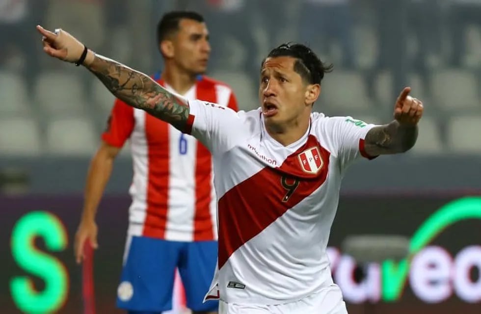 Lapadula pone a Perú en el repechaje del Mundial de Qatar 2022.