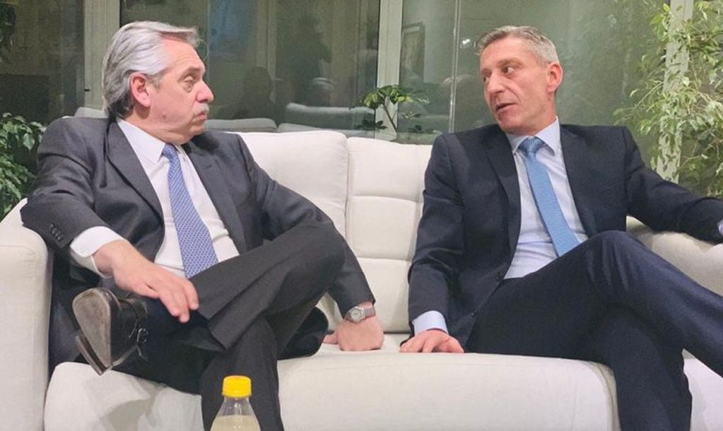 Arcioni y Fernández dialogaron en Capital Federal sobre las medidas tomadas por el presidente en el país.