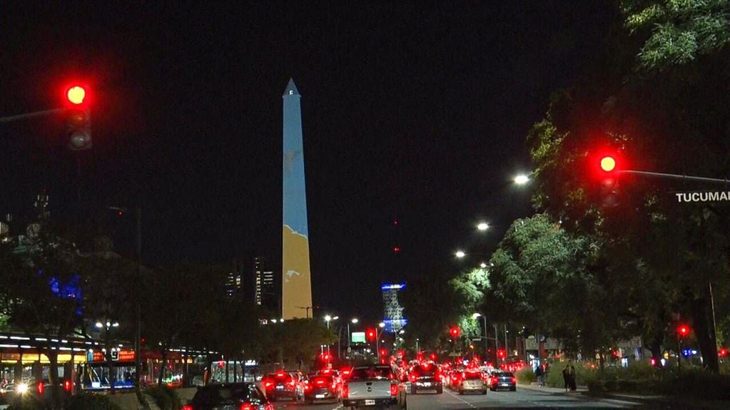 El Obelisco resulta una de las atracciones turísticas más importantes de la Argentina.