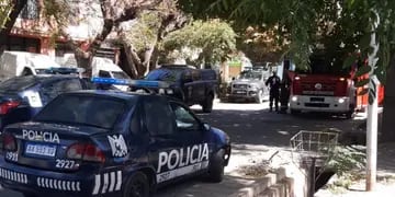 La policía restacó a una mujer que se había atrincherado en su casa en Las Heras