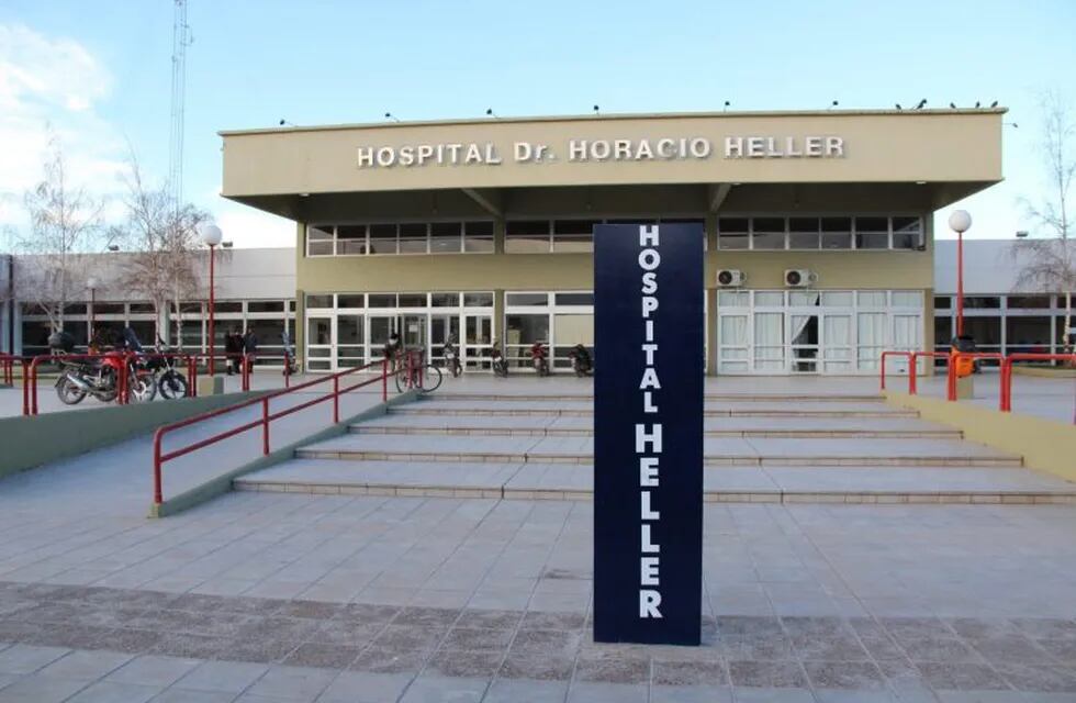 Un hombre rompió un vidrio del Hospital Heller después de discutir con personal del lugar.