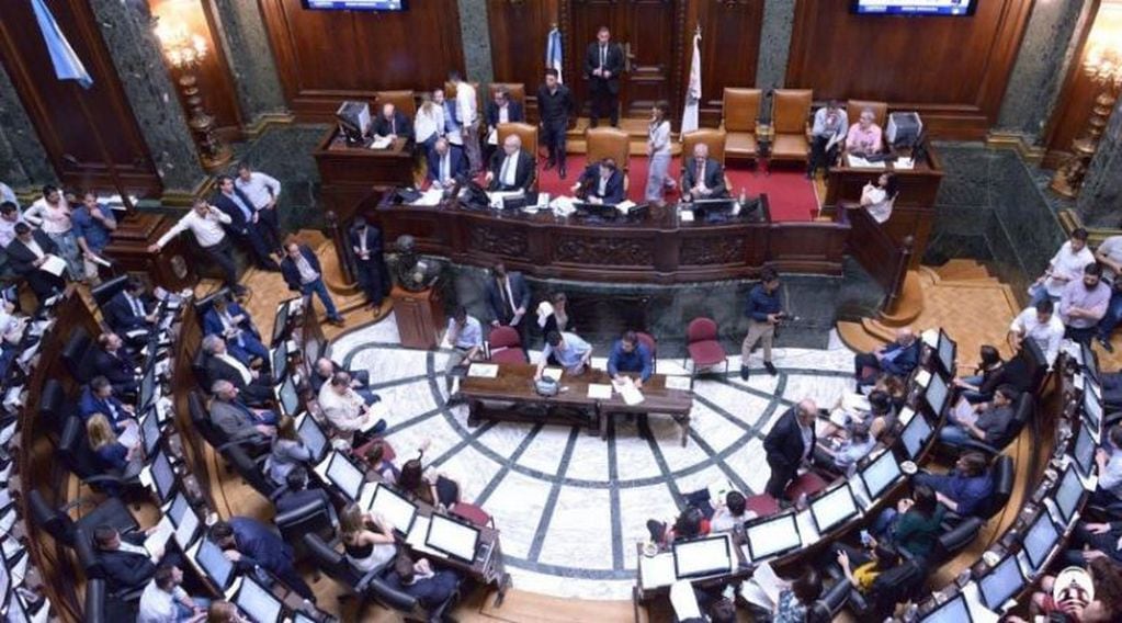 Con 53 votos positivos y 4 abstenciones, la Legislatura de la porteña aprobó el aumento en los montos de las asignaciones familiares. 