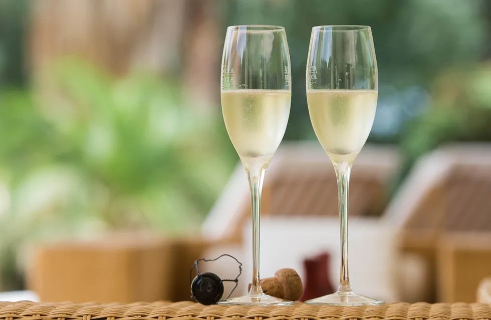Día del champagne: por qué es la bebida clave para maridar con pescados, quesos y más