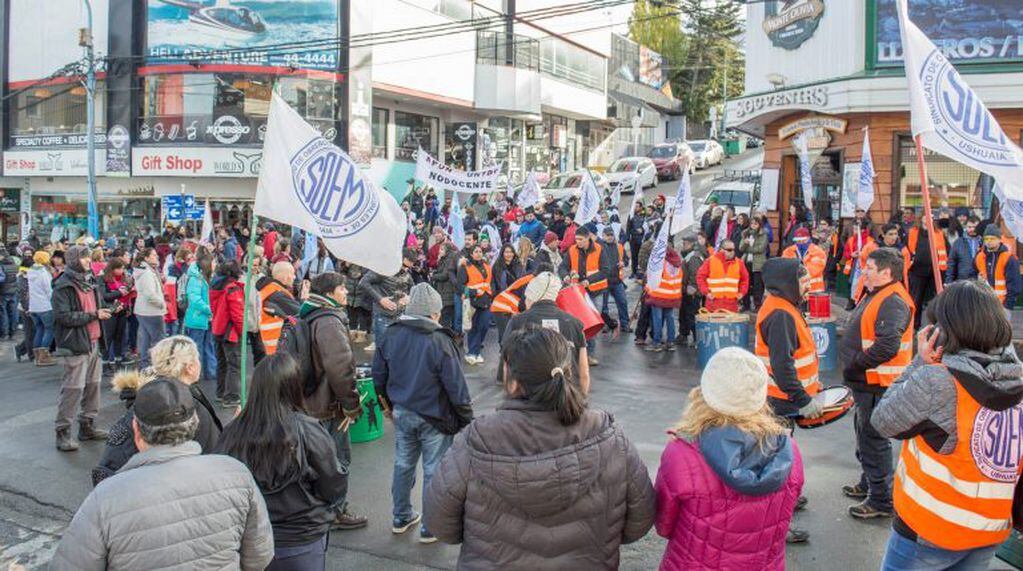 Paro Nacional en Ushuaia - 30 de Abril del 2019