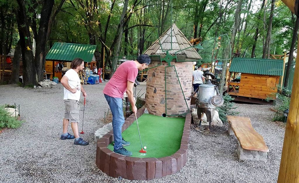 Mini golf del parque La Serranita.