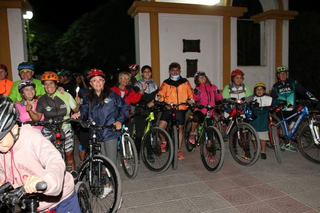Bicicleteada nocturna (Fotos: MTB)