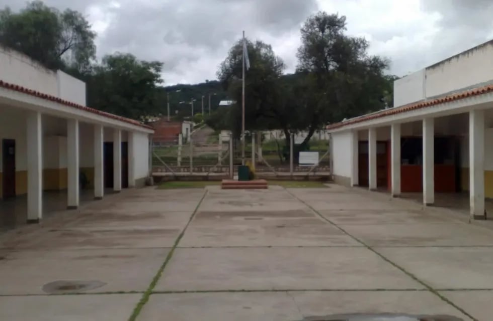 El intendente de Guachipas, Néstor Parra, minimizó la violación grupal al alumno con retraso madurativo en una escuela de Salta.