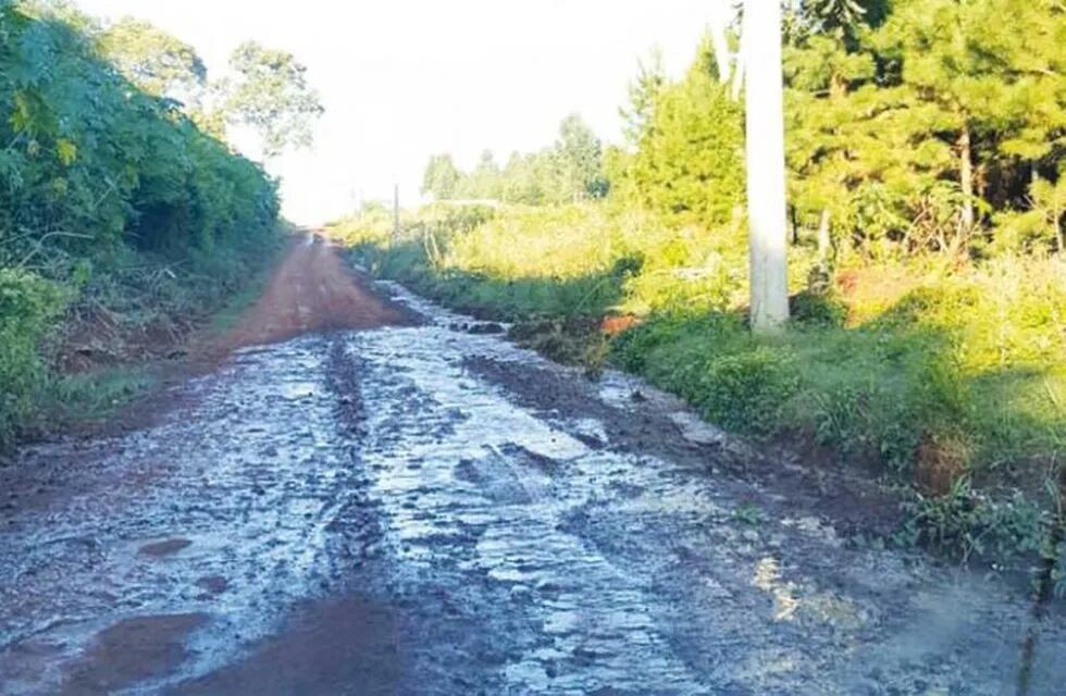 Iguazú: reclaman falta de agua por pérdidas en las calles