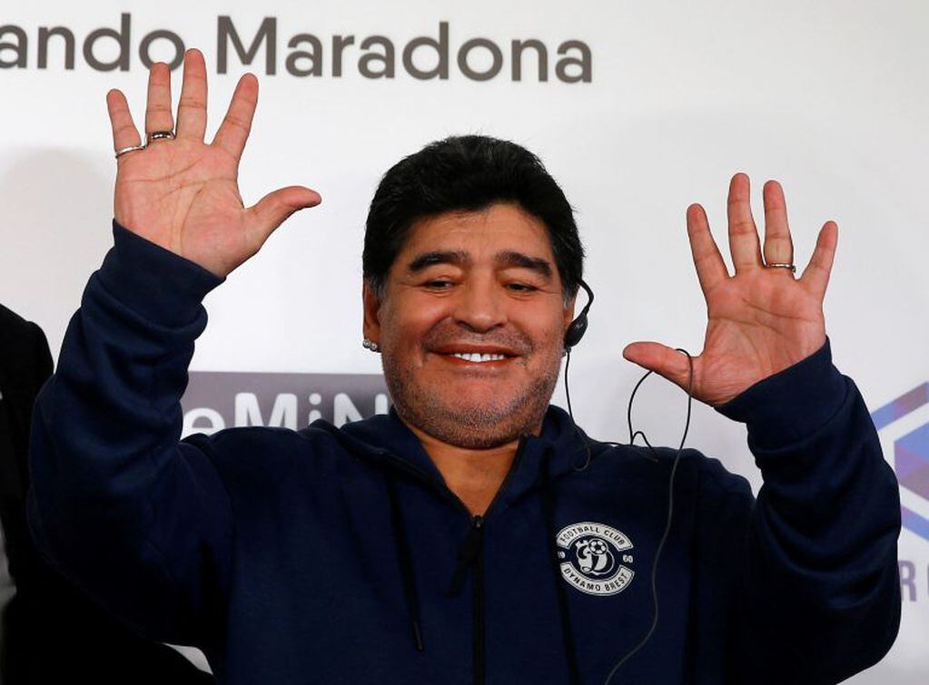 Diego Maradona, feliz en Bielorrusia. Foto: REUTER.