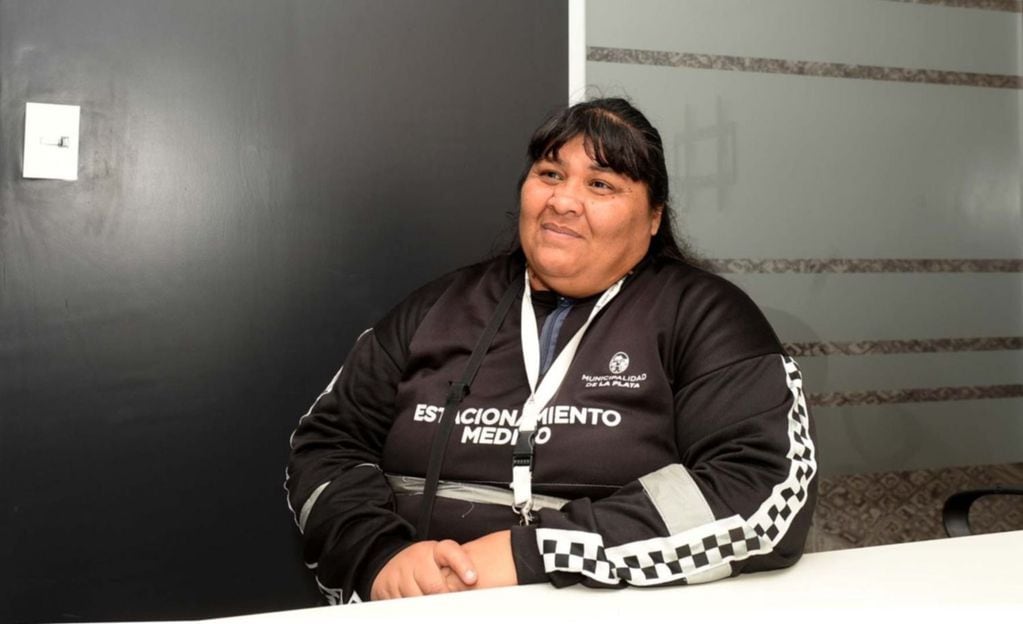 Alejandra González, una agente de tránsito y un ejemplo a seguir.