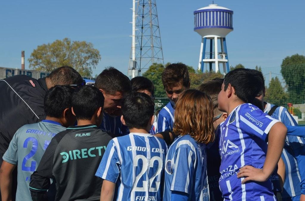 Todas las actividades, entrenamientos y partidos de inferiores e infantiles también estarán suspendidas en Mendoza.