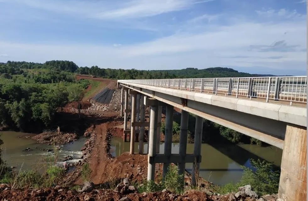 Puente sobre el arroyo Torto. (Vialidad Provincial)