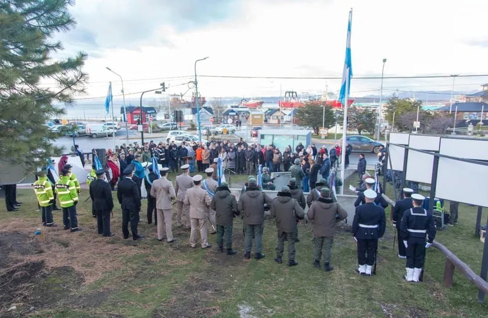 La Municipalidad acompañó el “Día de la Afirmación de los Derechos Argentinos sobre las Islas Malvinas, Islas y Sector Antártico”