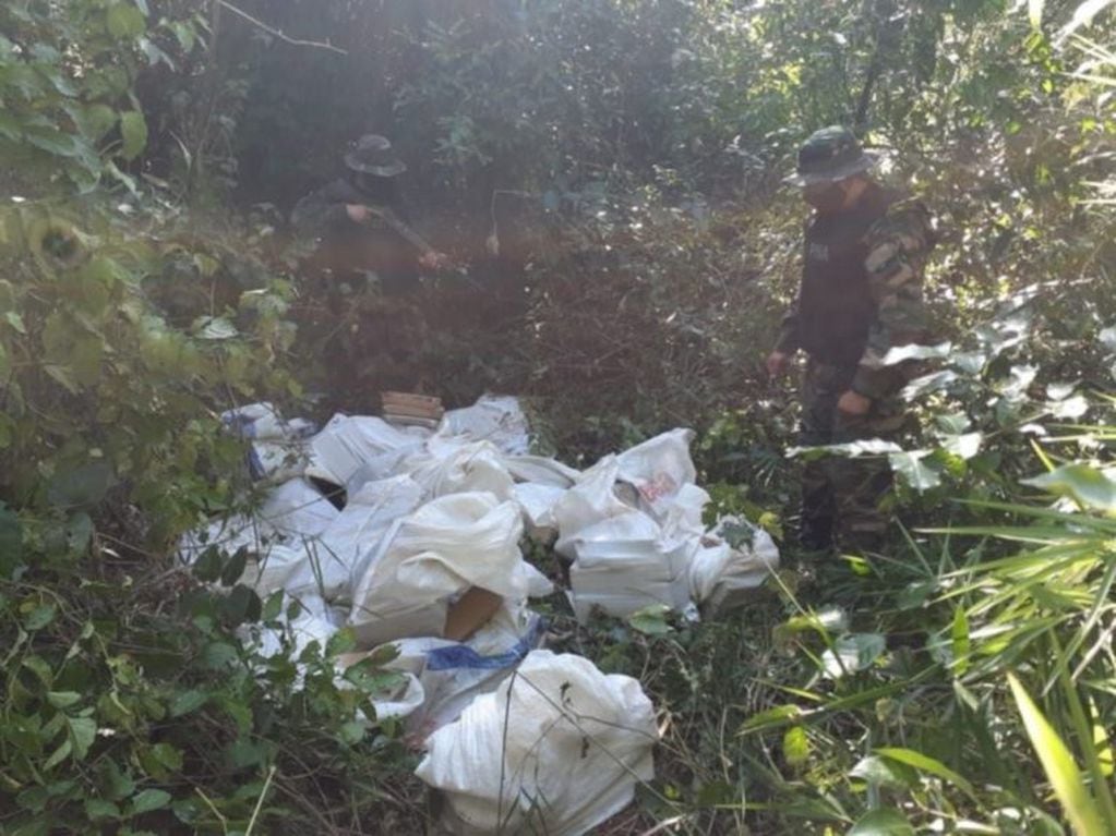 Prefectura encontró un cargamento de marihuana en una isla frente a Itá Ibaté.