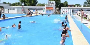 Colonia Municipal "todos al agua" en Rafaela