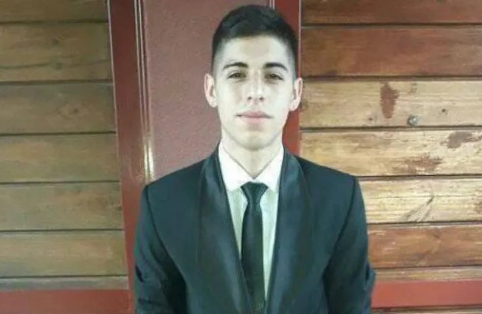 Guido Fernández uno de los jóvenes que murió en el choque.