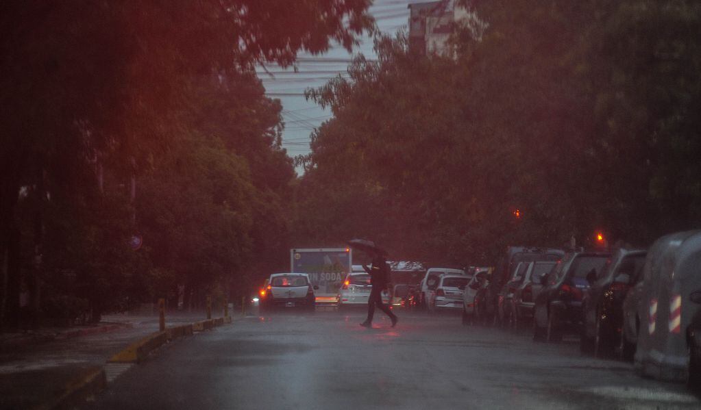 Las lluvias persistirán hasta la noche en la Ciudad de Buenos Aires. Foto: Federico López Claro
