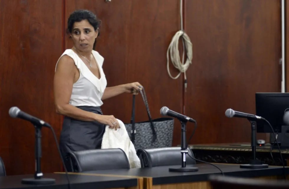 La fiscal Victoria Huergo simuló ahorcarse en plena audiencia para probar que María Luján Alva fue asesinada.