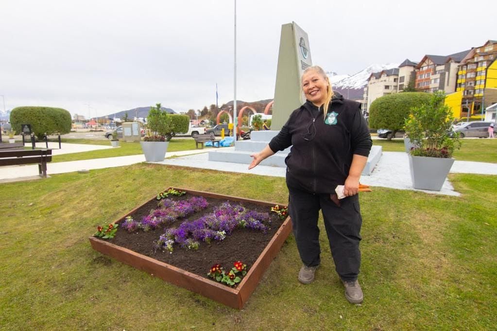 Ushuaia: presentaron un cantero floral conmemorativo a la gesta de Malvinas