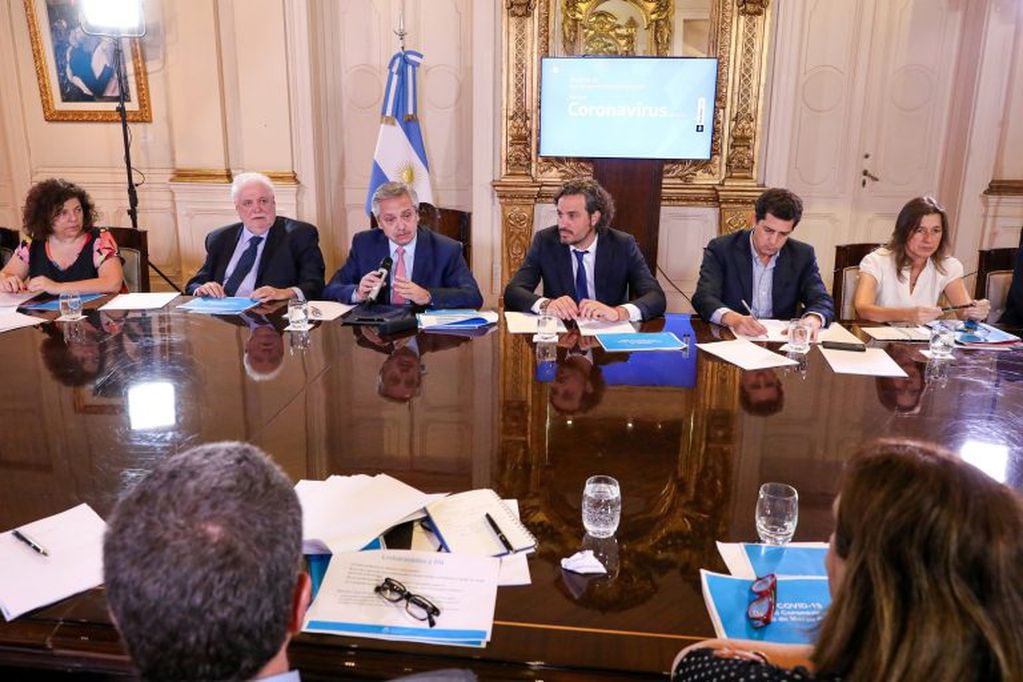 El Presidente con su gabiente (Foto: Esteban Collazo/Argentina Presidency/Handout)