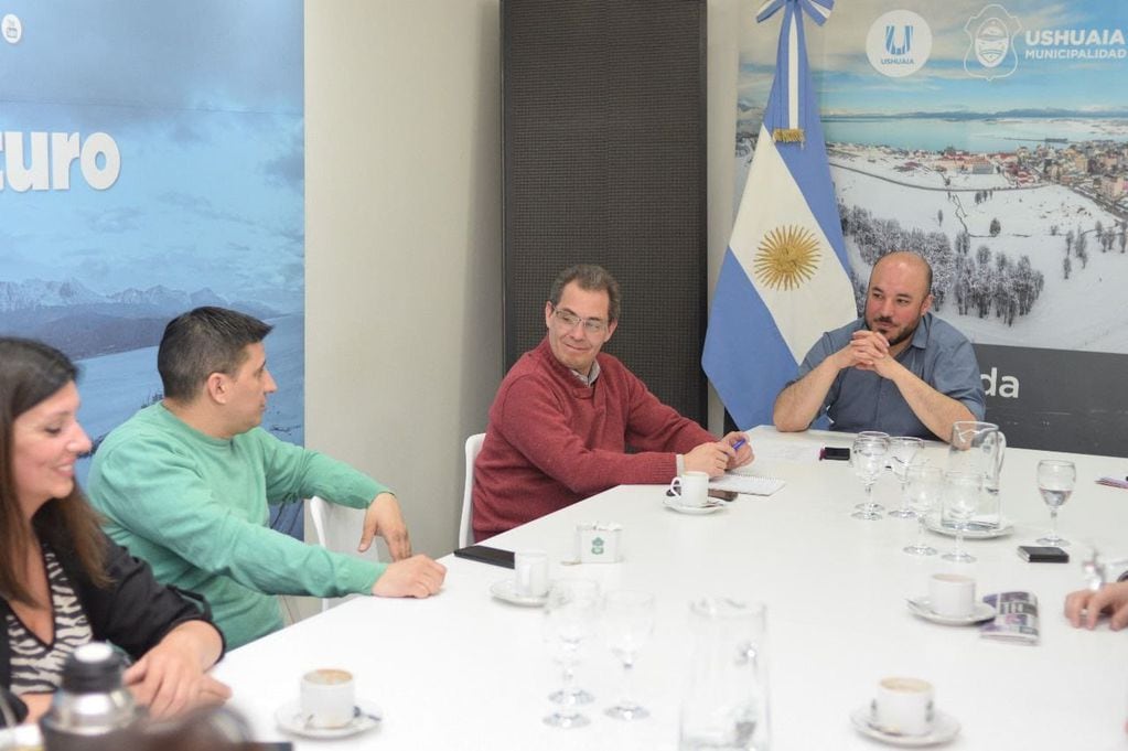 Molina se reunió con directores de todas las áreas del Gobierno Municipal