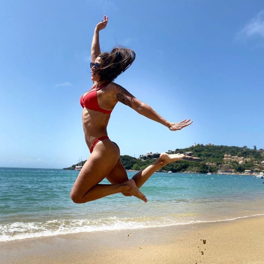 Las fotos de Ivana Nadal en las playas de Brasil (Foto: Instagram/ @ivinadal)