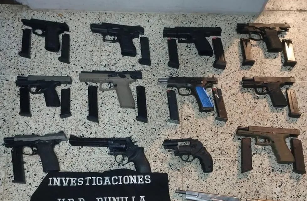 Incautaron un arsenal de armas en el interior de Córdoba.
