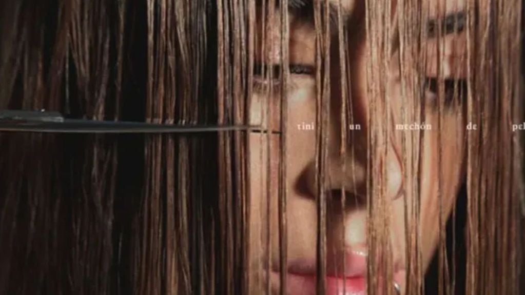 Tini Stoessel lanzó su nuevo álbum "Un mechón de pelo"