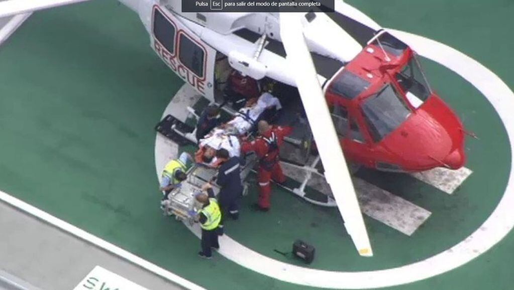 El argentino fue trasladado en helicóptero hasta el Hospital Royal Perth.