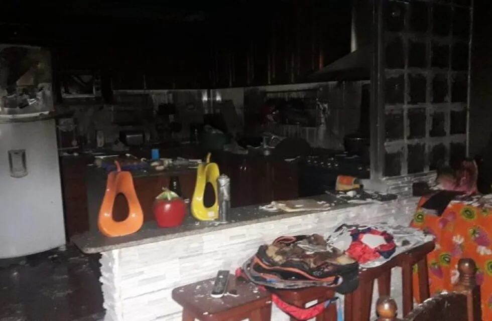 Dos menores resultaron heridos tras incendiarse una casa en Alderetes. (Web)