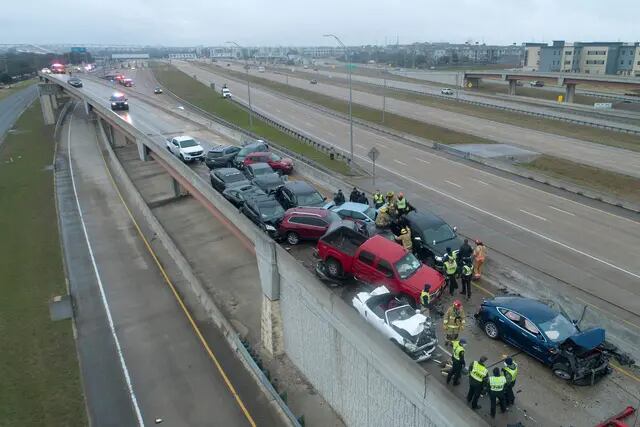 Accidente múltiple en autopista de Texas