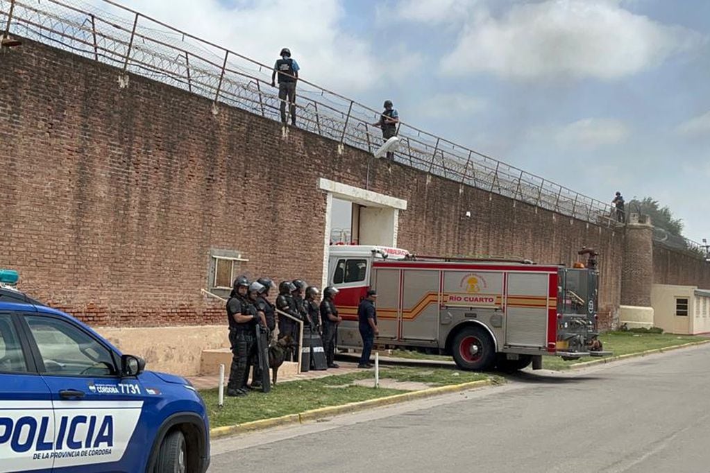 Incendio en la cárcel de Río Cuarto. (Tomás Fragueiro)