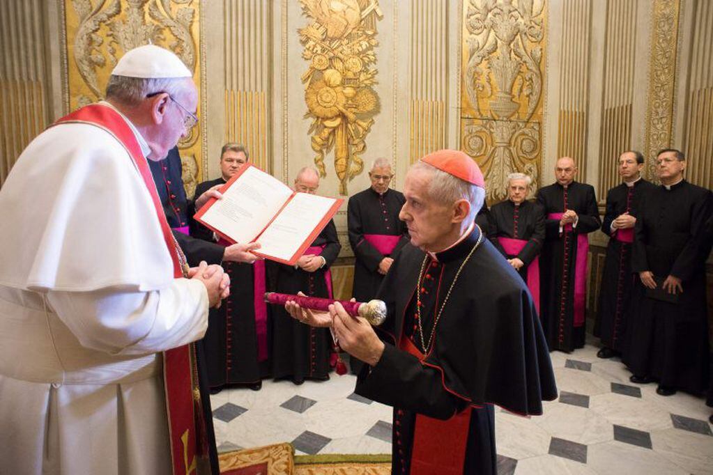El cardenal Jean-Louis Tauran y el Papa Francisco (Foto: AFP)