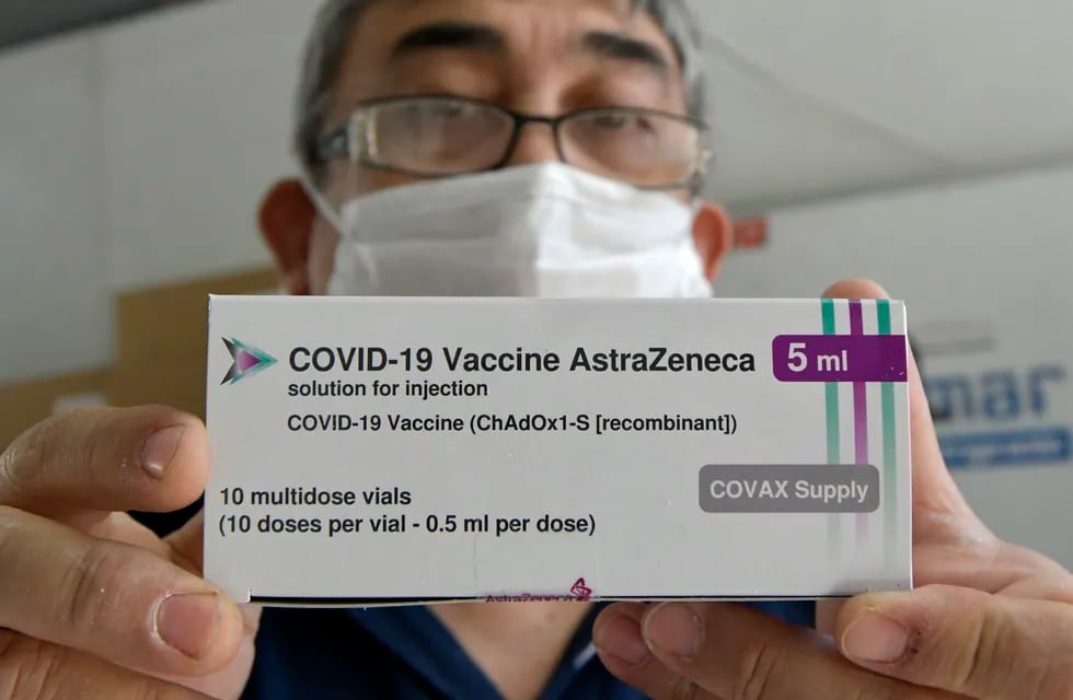 Llegaron las vacunas AstraZeneca al Vacunatorio de la ciudad de San Luis.